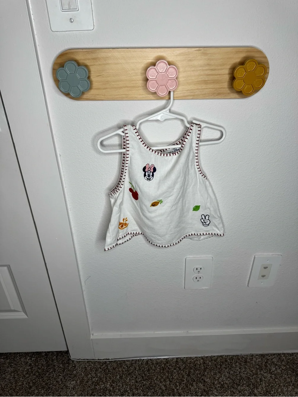 Old Navy White Baby Girl Tank Top with Minnie and Fruit Embroidery